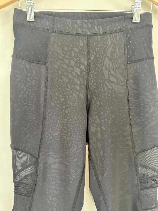 Lululemon Athletica Black Mesh Detail Compression Leggings, Size 8 - Picture 5 of 5
